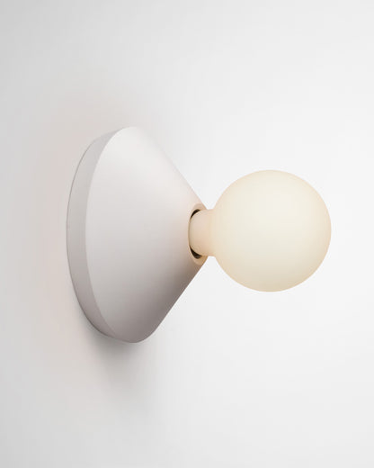 Ada wall or ceiling lamp