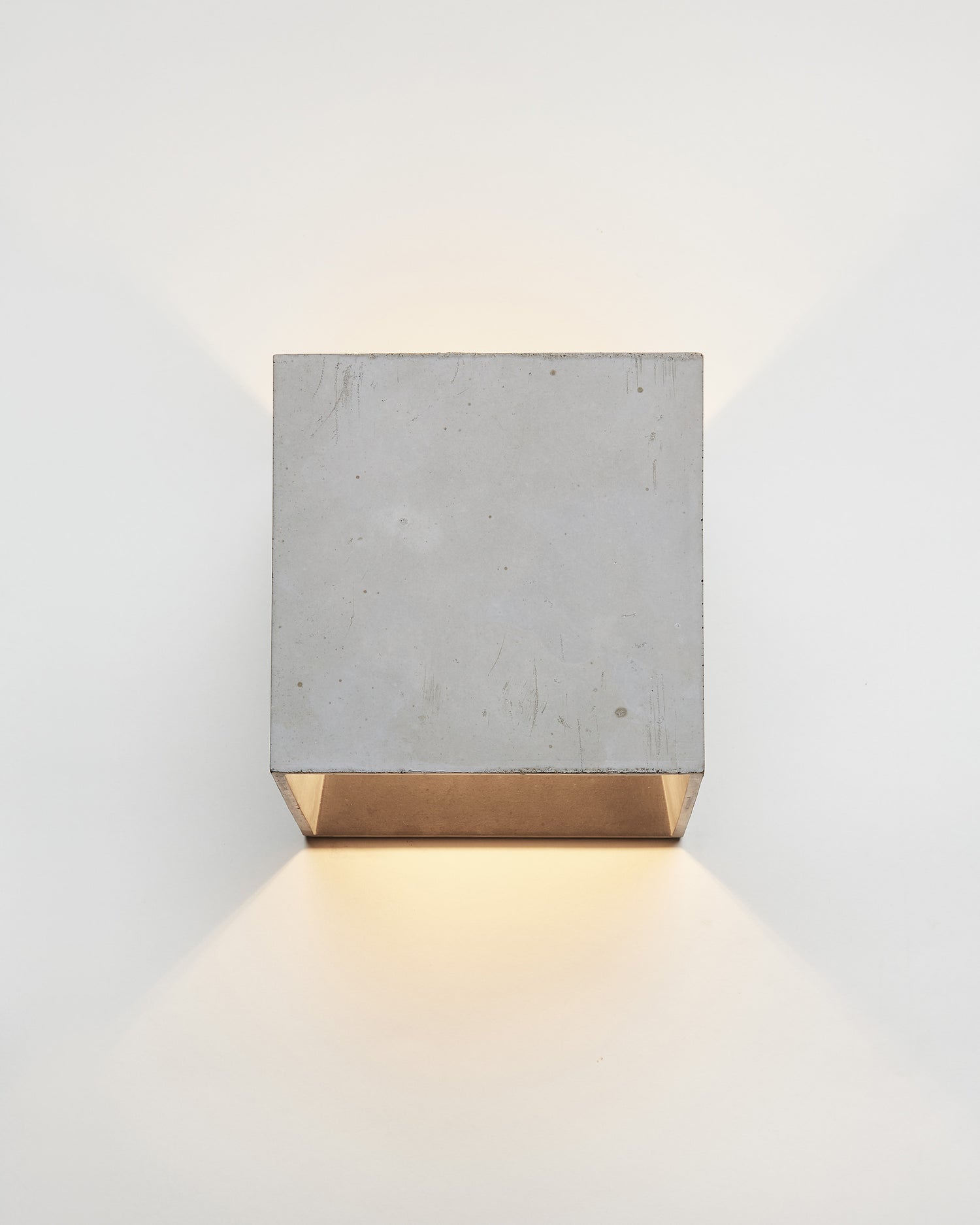 Cromia wall lamp