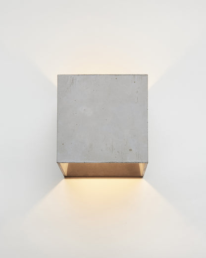 Cromia wall lamp