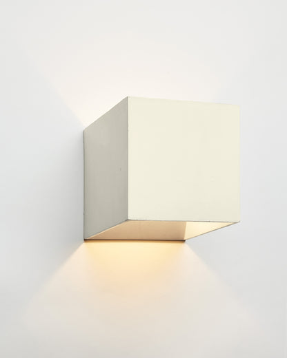 Cromia wall lamp