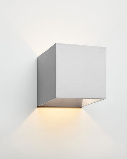 Cromia wall lamp