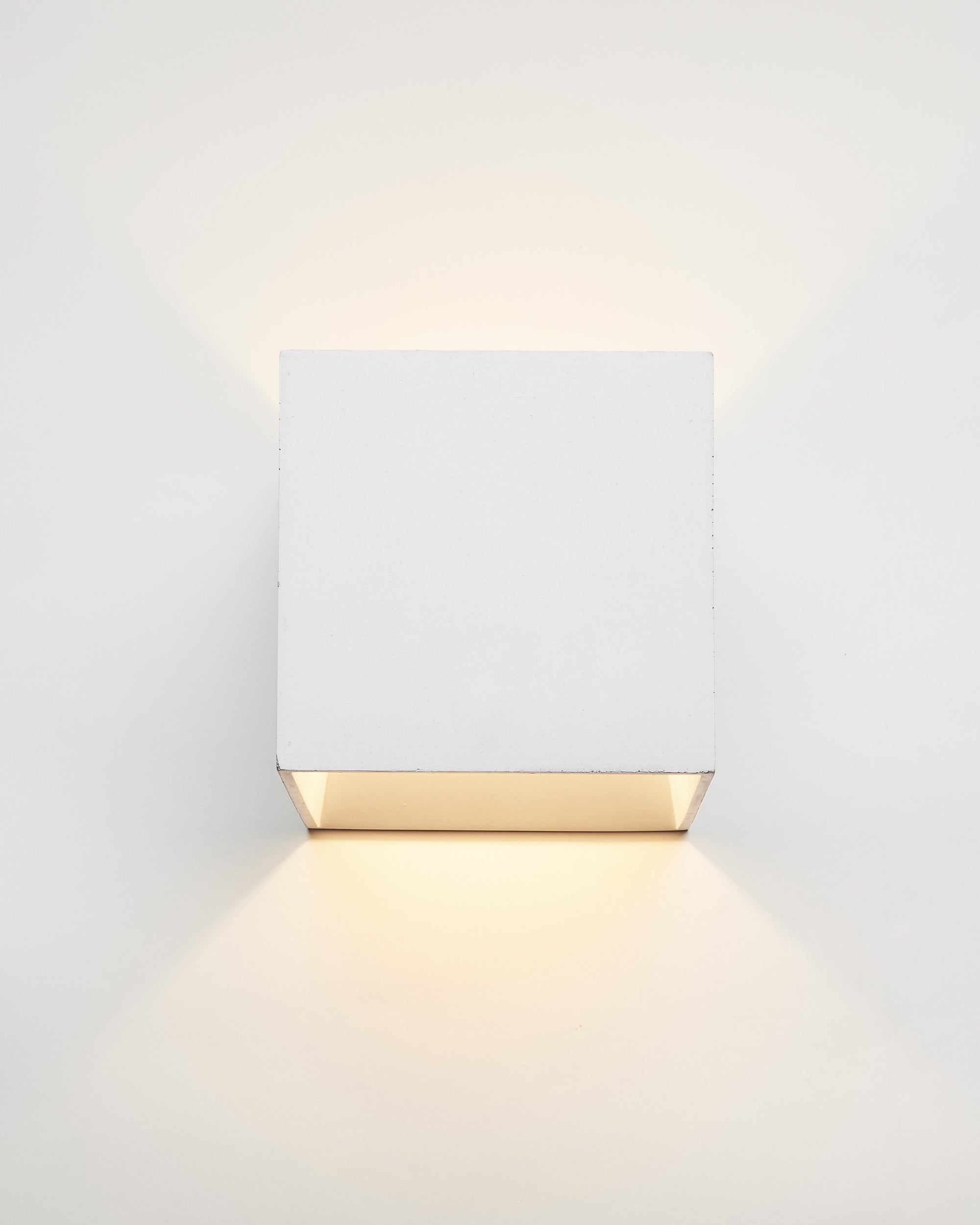 Cromia wall lamp