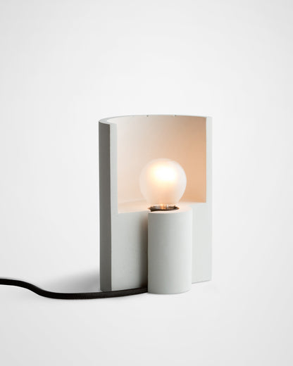 Esse table lamp