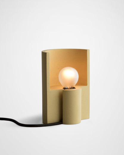 Esse table lamp